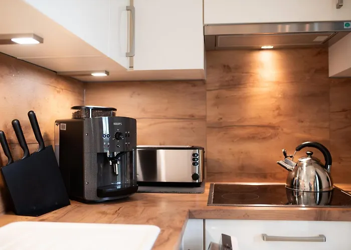 Central Apartment 4 Bedrooms For Up To 12 Guests Hamburg